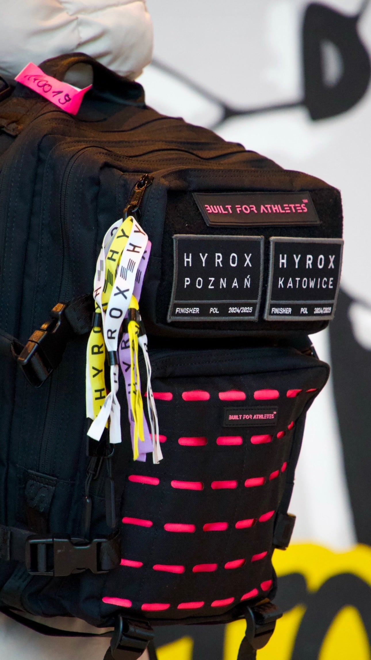 Medium 25L Gym Backpack Black & Pink